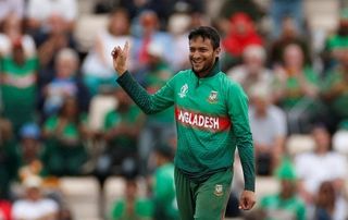 আইসিসির সবশেষ হালনাগাদে সাকিবের র্যাংকিং উন্নতি